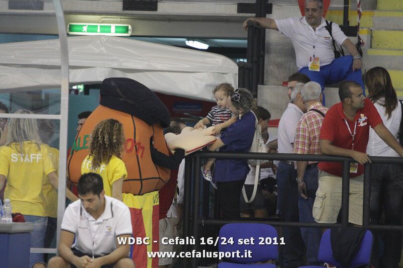 110921 basket 124_tn.jpg